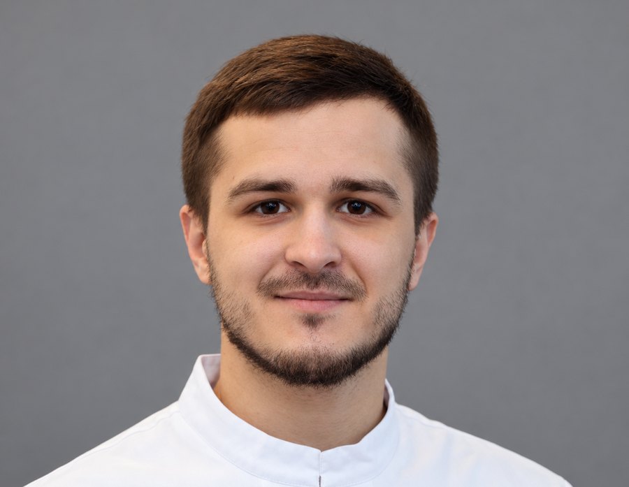 Швецов Даниил Вадимович, стоматолог-хирург